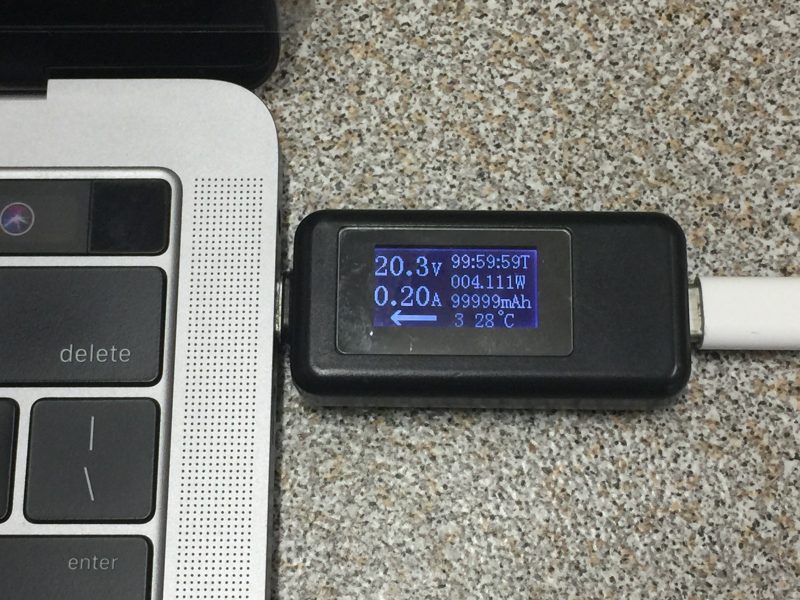 Pin MacBook Pro 2015 không sạc - Bộ chuyển đổi USB-C