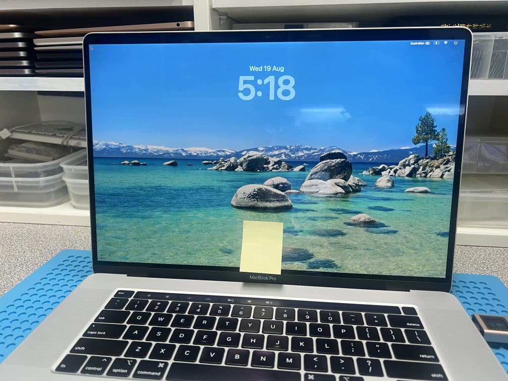 Working 2019 16-inch MacBook Pro A2141 after 820-01700 logic board repair